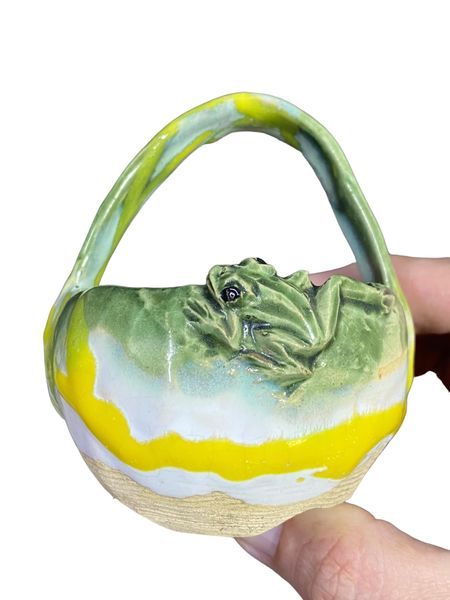 Masashi - Handmade Carved Frog Basket Bonsai Pot (3-3/16" wide)