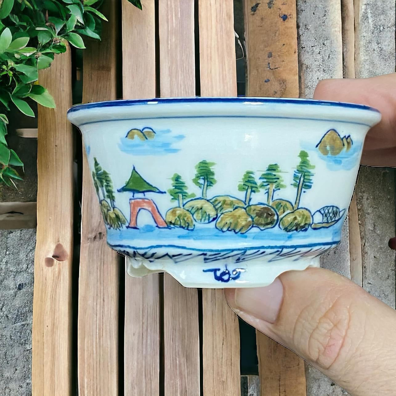 Yuki Shoseki - Stellar Painted Bonsai Pot (3-1/8" wide)